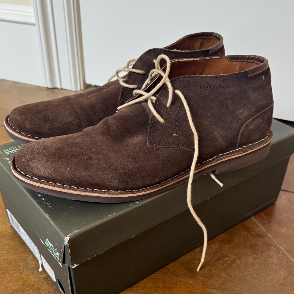 Kenneth Cole Reaction Dark Brown Suede Chukka Boots